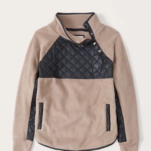 Black size xs Abercrombie fleece